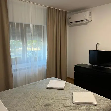 Apartment 3papuci *